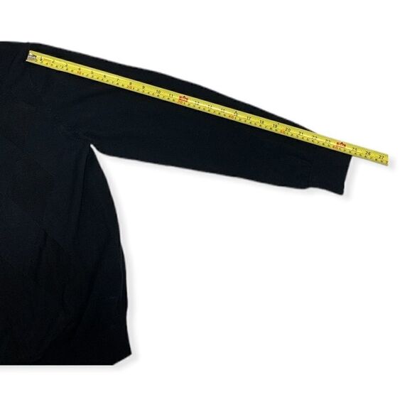 VAN Heusen Black on Black Argyle V Neck Sweater - Picture 10 of 10